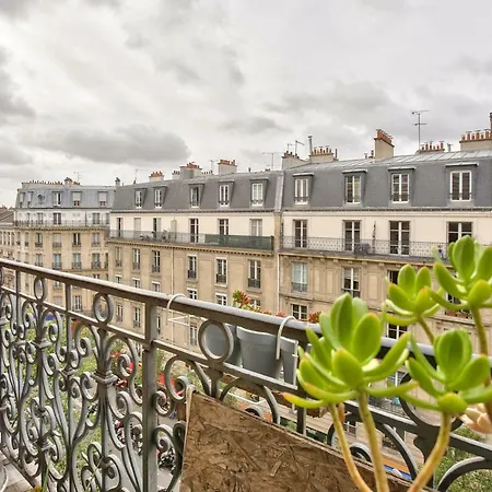 Lovely Flat For 4 People -11th District Paris- Appartamento Parigi